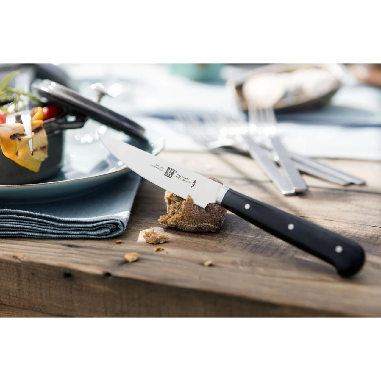 Zwilling - Forged 4 Piece Steak Knife Set 2 Zwilling - Forged 4 Piece Steak Knife Set - Image 2