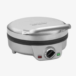 Cuisinart - Round 4 Slice Belgian Waffle Maker - WAF200C