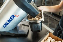 Brunner Anliker - ANLIKER L Continuous Feed Food Processor - ANLIKER L -Kitchen Supplies Store Lifestyle Anliker L Ostschweiz 1b628c56a9a7bfb4262ae719a7156ec6 85011.1717930202