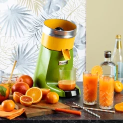 Omcan - Santos #38 Citrus Juice Extractor - 39688 7 Omcan - Santos #38 Citrus Juice Extractor - 39688 -Kitchen Supplies Store SANTOS 38 Juicer A low 34278.1707944484