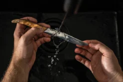 Vanderlinden - Laguiole Exclusive Line 6 Olive Wood Steak Knives -Kitchen Supplies Store VANDERLINDEN LAGUIOLEDUMONDE STEAKKNIVES OLIVE WOOD 3 19304.1699380942