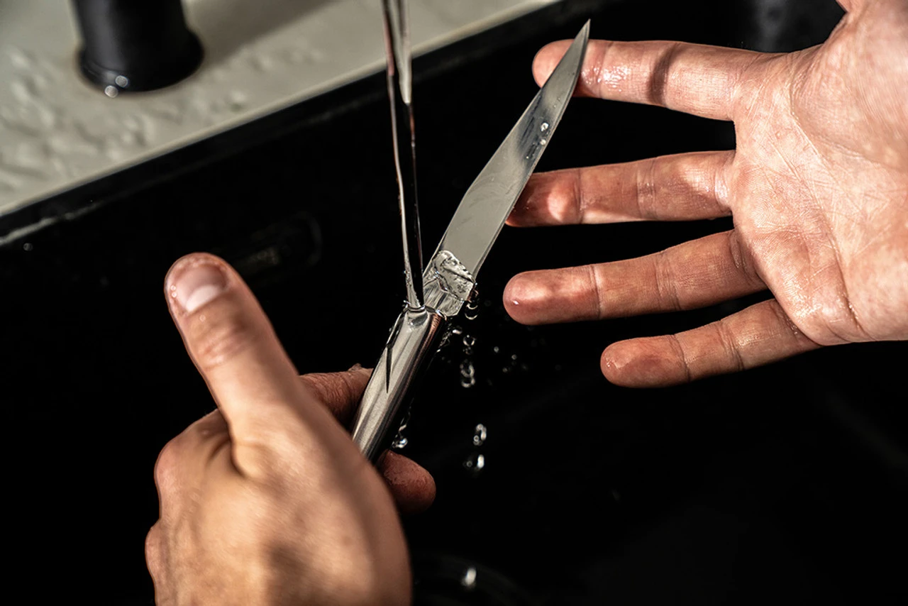 Vanderlinden - Laguiole Exclusive Line 6 Stainless Steel Steak Knives 9 Vanderlinden - Laguiole Exclusive Line 6 Stainless Steel Steak Knives - Image 9