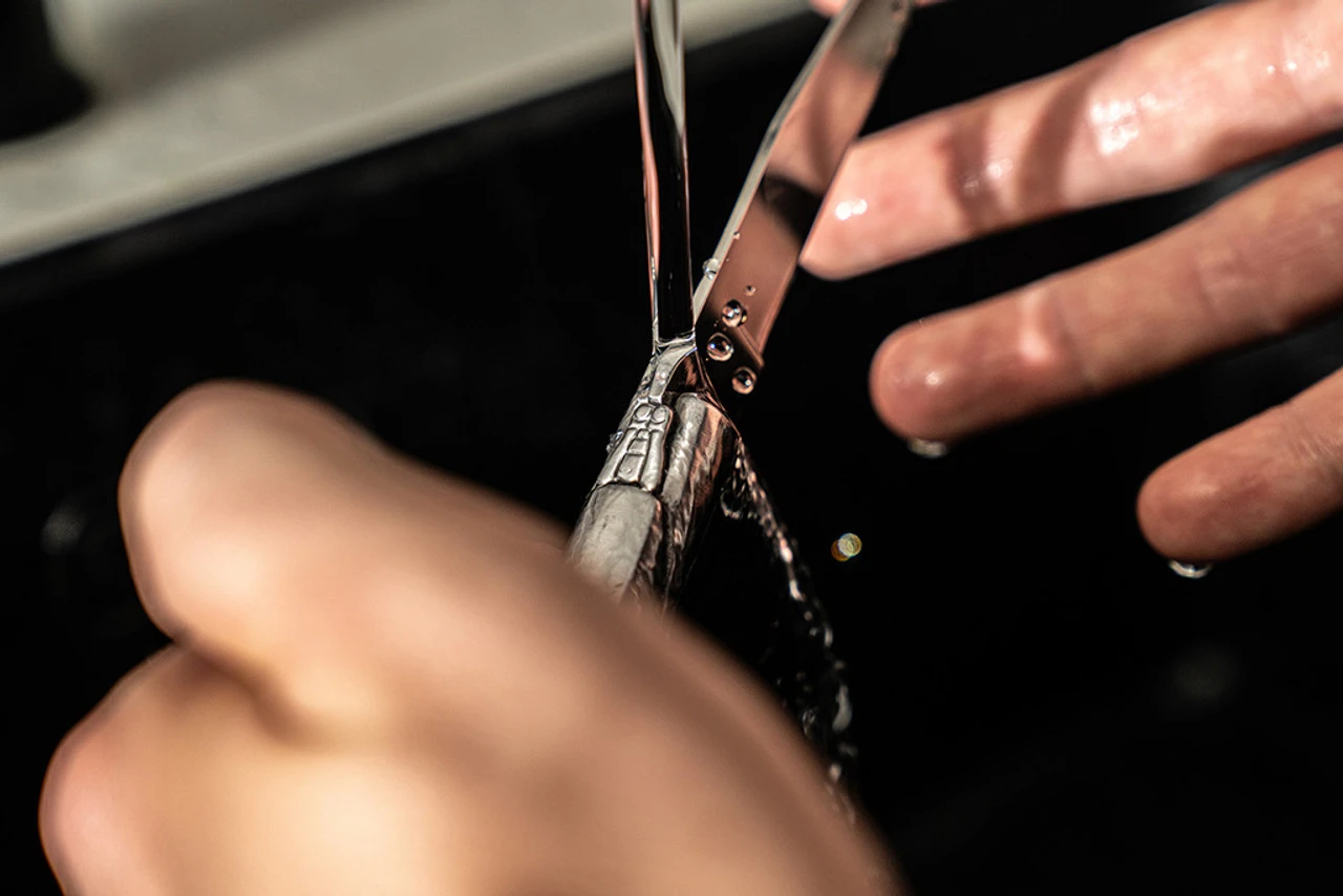 Vanderlinden - Laguiole Exclusive Line 6 Stainless Steel Steak Knives 8 Vanderlinden - Laguiole Exclusive Line 6 Stainless Steel Steak Knives - Image 8