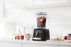 Vitamix - Ascent Series A2500 Black Blender, 3 Pre-Programmed Settings , 64 Oz Capacity, 2.2 H.P., Made In USA