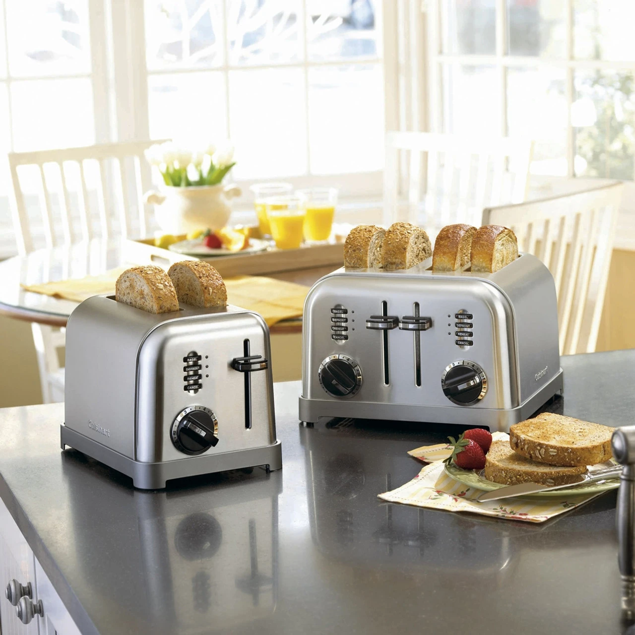 Cuisinart - Metal Classic 4-Slice Toaster 2 Cuisinart - Metal Classic 4-Slice Toaster - Image 2