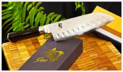 Shun - Classic 7" Hollow Ground Santoku 5 Shun - Classic 7" Hollow Ground Santoku -Kitchen Supplies Store dm 0718pic3 01629.1590705481
