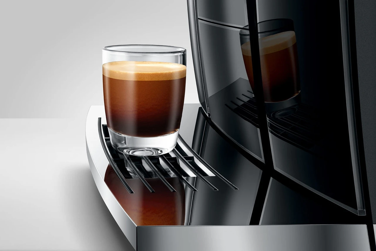JURA - GIGA 10 Diamond Black Coffee Machine - 15527 9 JURA - GIGA 10 Diamond Black Coffee Machine - 15527 - Image 9