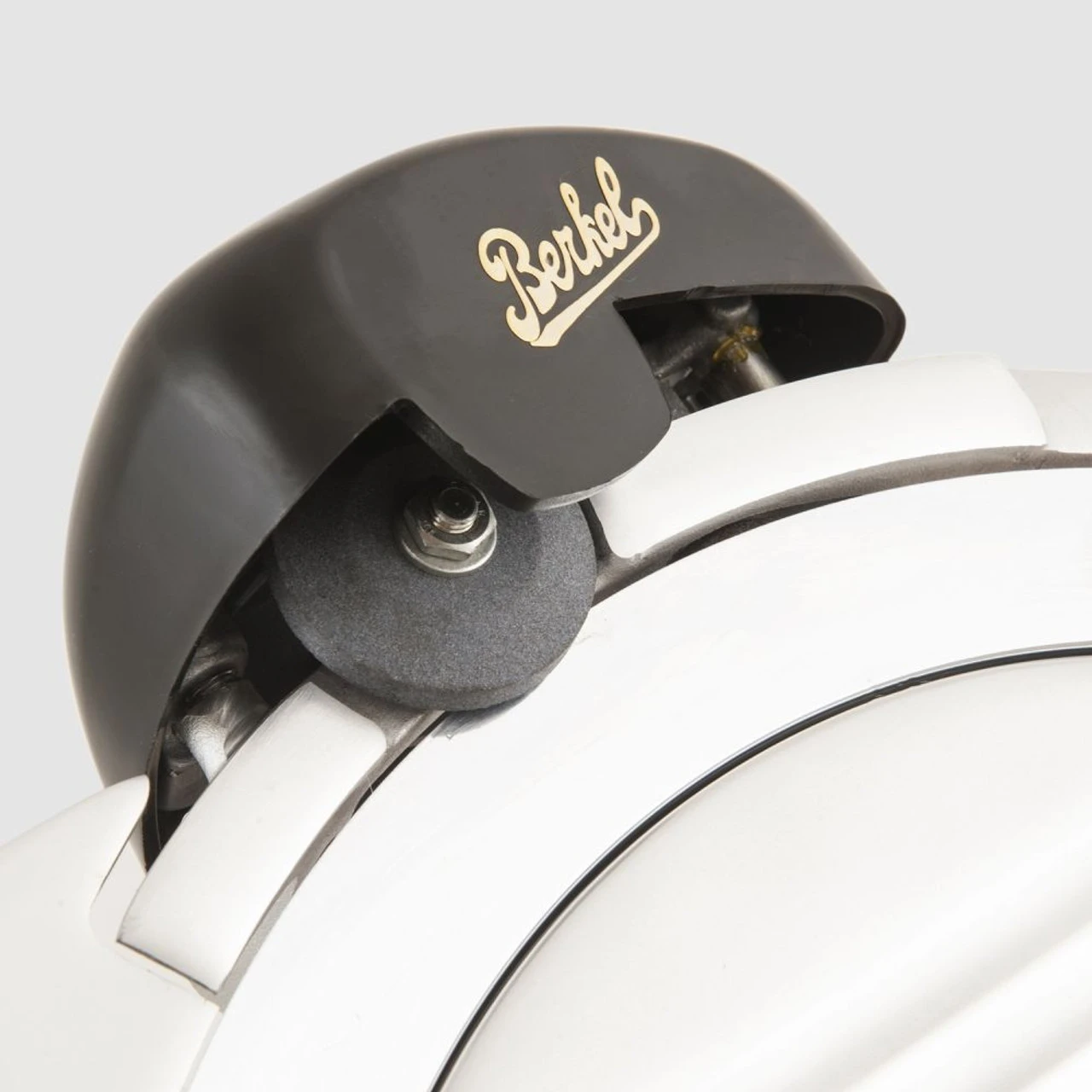 Van Berkel - Red Line 250 Black 10" Electric Slicer - REDLINE250BLACK 7 Van Berkel - Red Line 250 Black 10" Electric Slicer - REDLINE250BLACK - Image 7