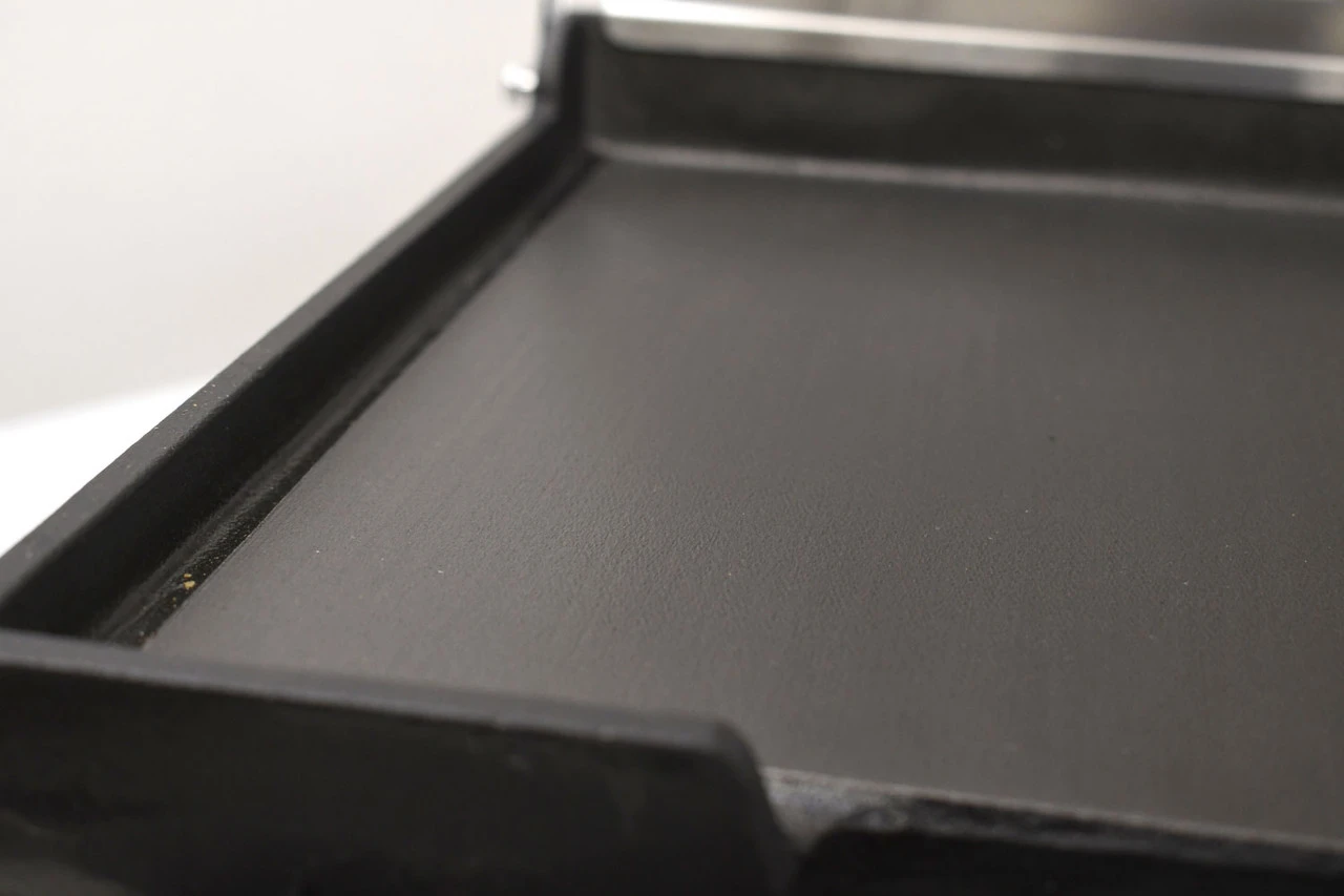 Omcan - 12" X 15" Single Panini Grill W/ Smooth Plates & Timer - 42911 2 Omcan - 12" X 15" Single Panini Grill W/ Smooth Plates & Timer - 42911 - Image 2