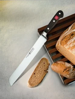 Wusthof - 9" Classic Double Serrated Bread Knife